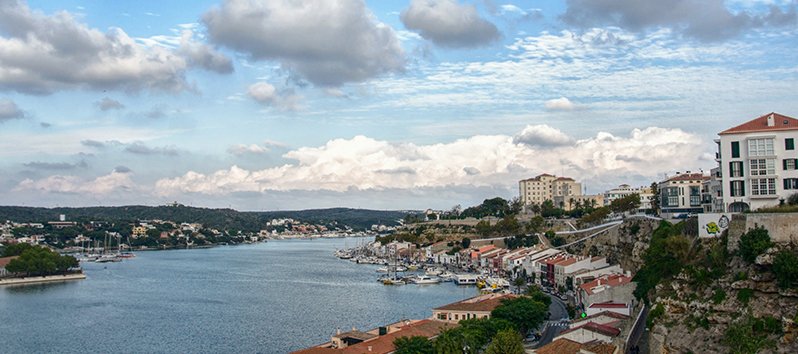 Les ports les plus charmants de Minorque : joyaux de la Méditerranée