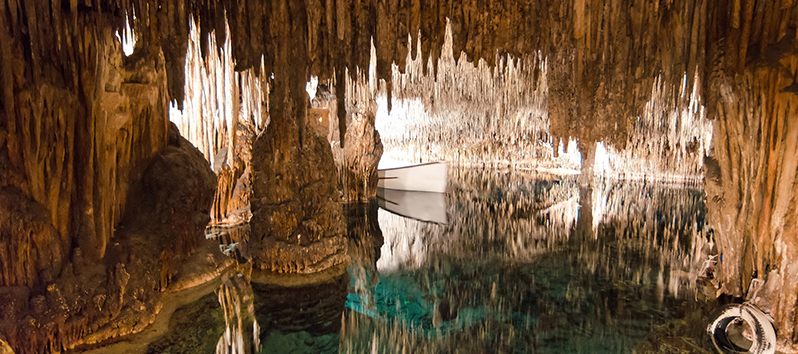  beautiful places in the Balearic Islands, Cueva del Drach