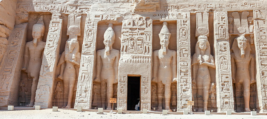 warm destinations in winter, Egypt 
