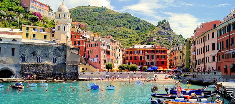 destinations for a long weekend, Cinque Terre (Italy)