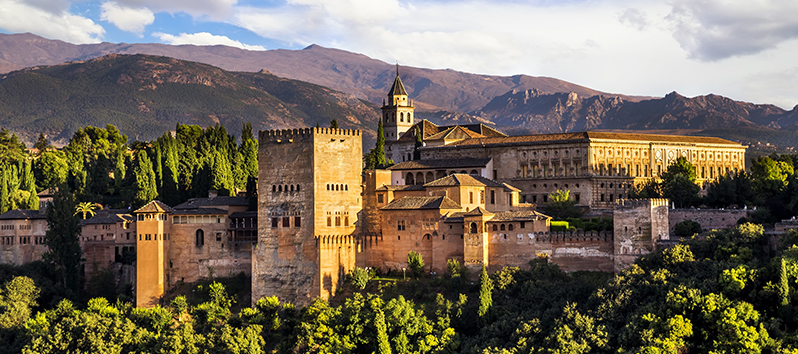 Alhambra (Granada), places to visit in Spain
