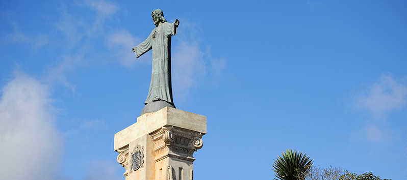 der höchste Punkt von Menorca_Statue des Heiligen Herzens Jesus